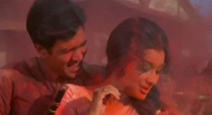 Aaj Na Chhodenge Bas Kumjoli Khelenge Hum Holi Lyrics – Kati Patang