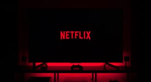 Netflix Included a Screen lock feature to Prevent Accidental Pauses